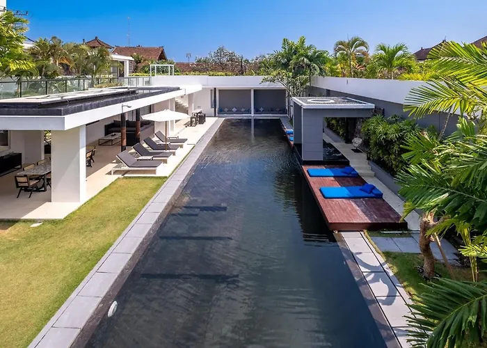 Villa Aqua Seminyak (Bali)
