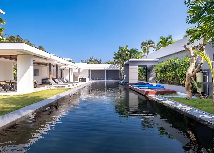 Villa Aqua