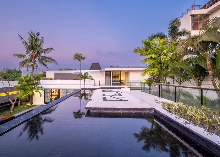 Aqua Villa Seminyak (Bali)