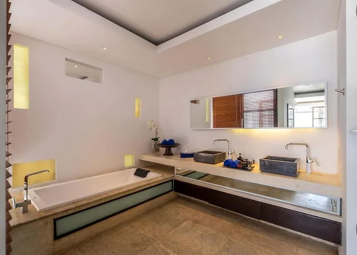 Aqua * Seminyak (Bali)