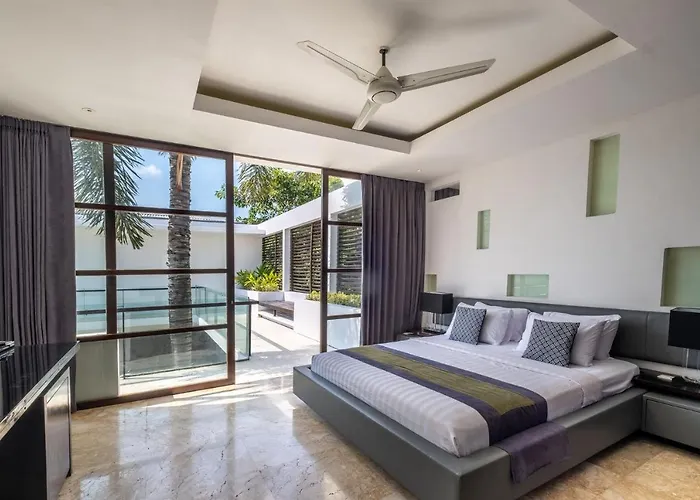 Aqua Villa