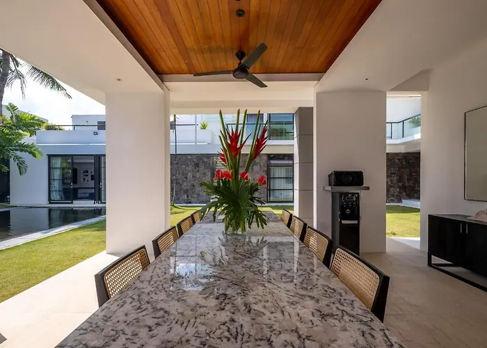 Aqua Villa